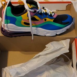 Nike Air Max 270 React shoes (Gumball color)